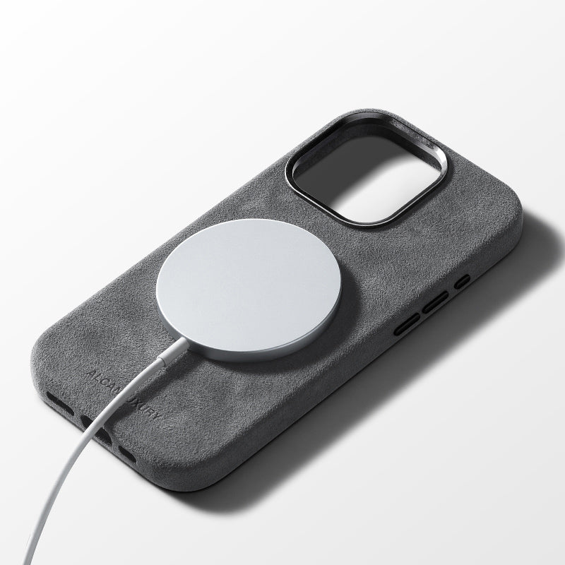 iPhone 15 Pro – Alcantara-Hülle – Nardo-Grau