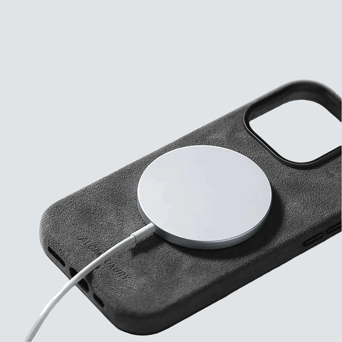 iPhone 13 Pro Max – Alcantara-Hülle – Space Grau